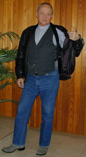 Brian Lyttle Custom Knifemaker: Tanto; jacket open